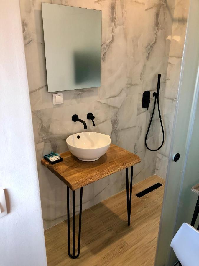 Athonite All Seasons Luxury Suites Иерисос Екстериор снимка