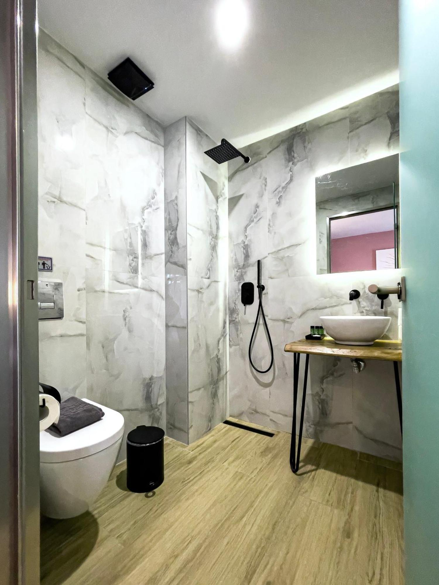 Athonite All Seasons Luxury Suites Иерисос Екстериор снимка